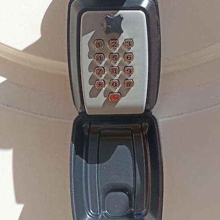 Apartamento Veronica H Malaga Bagian luar foto