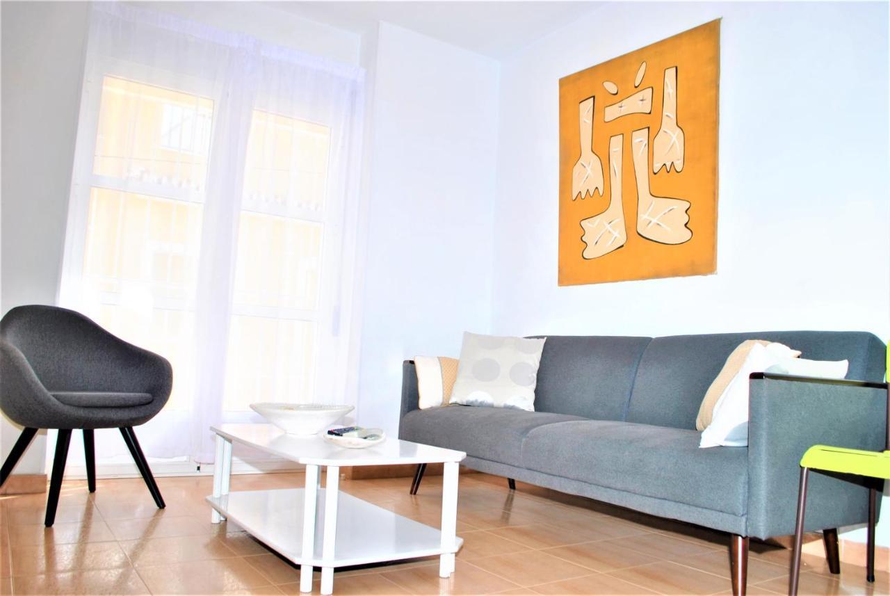 Apartamento Veronica H Malaga Bagian luar foto