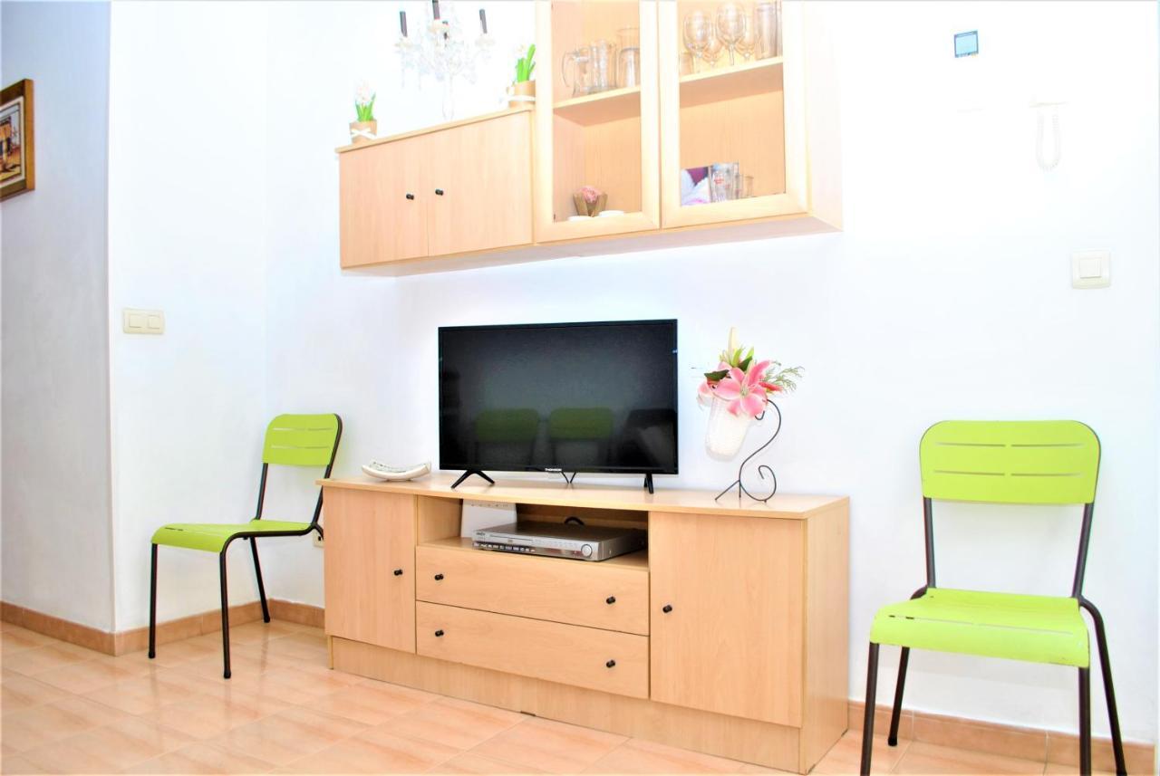 Apartamento Veronica H Malaga Bagian luar foto