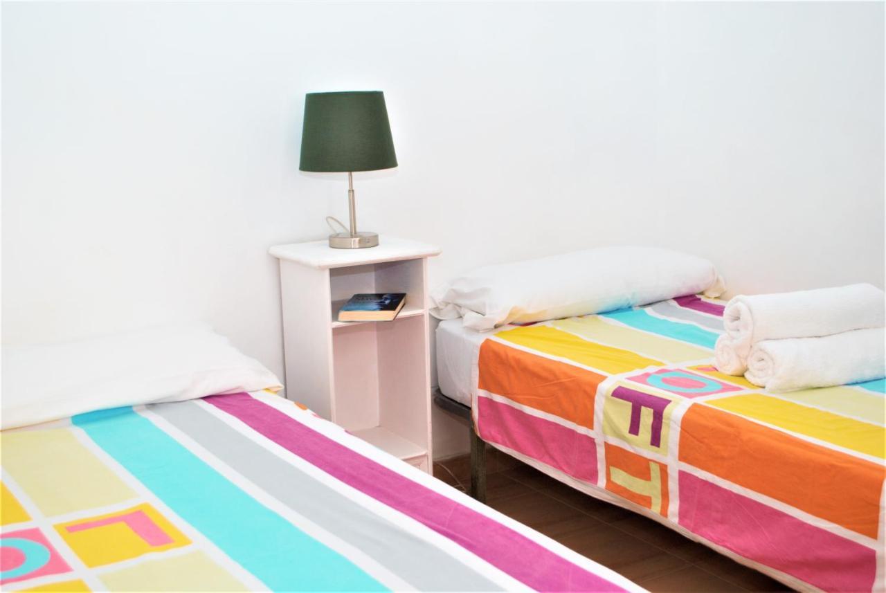 Apartamento Veronica H Malaga Bagian luar foto