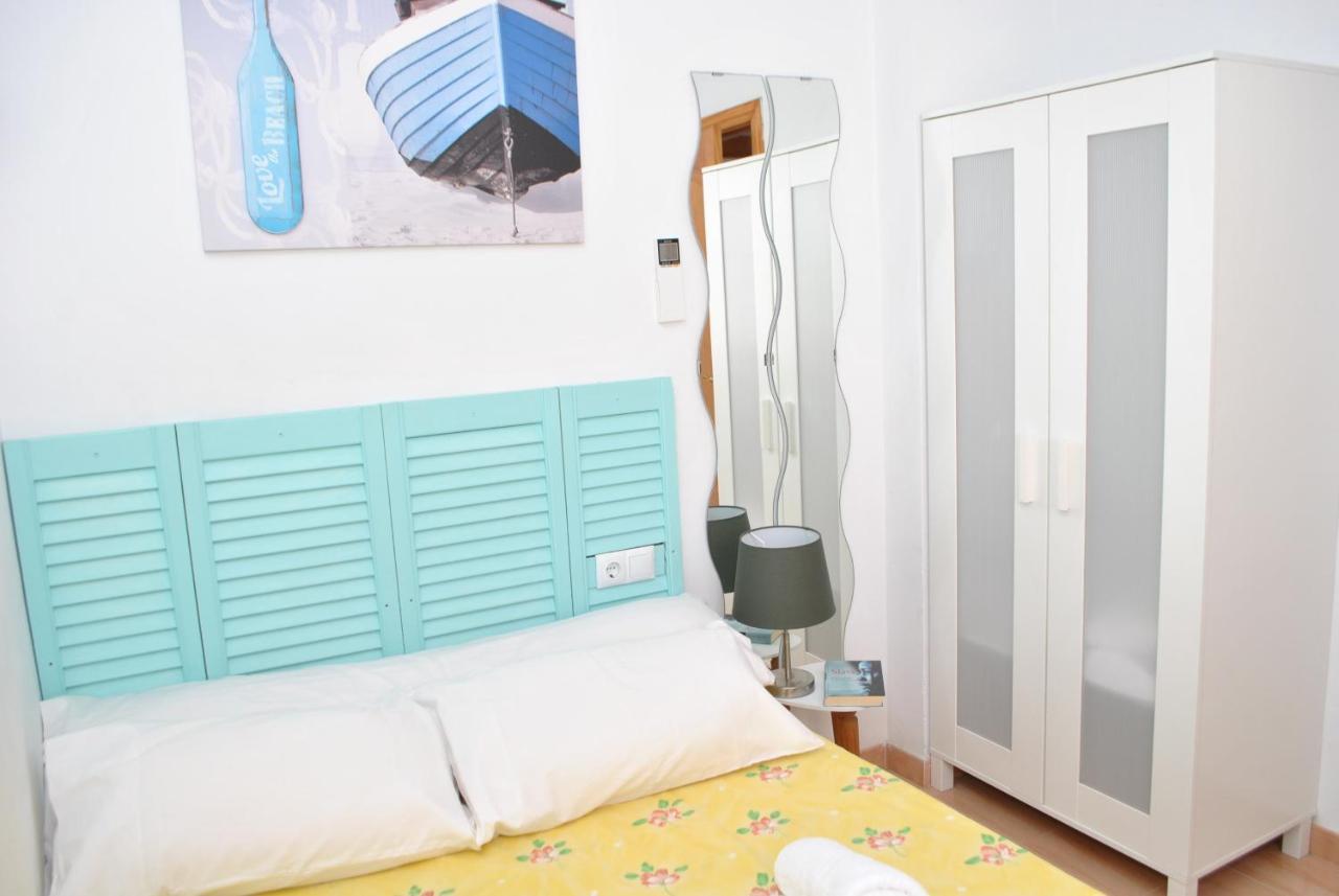 Apartamento Veronica H Malaga Bagian luar foto
