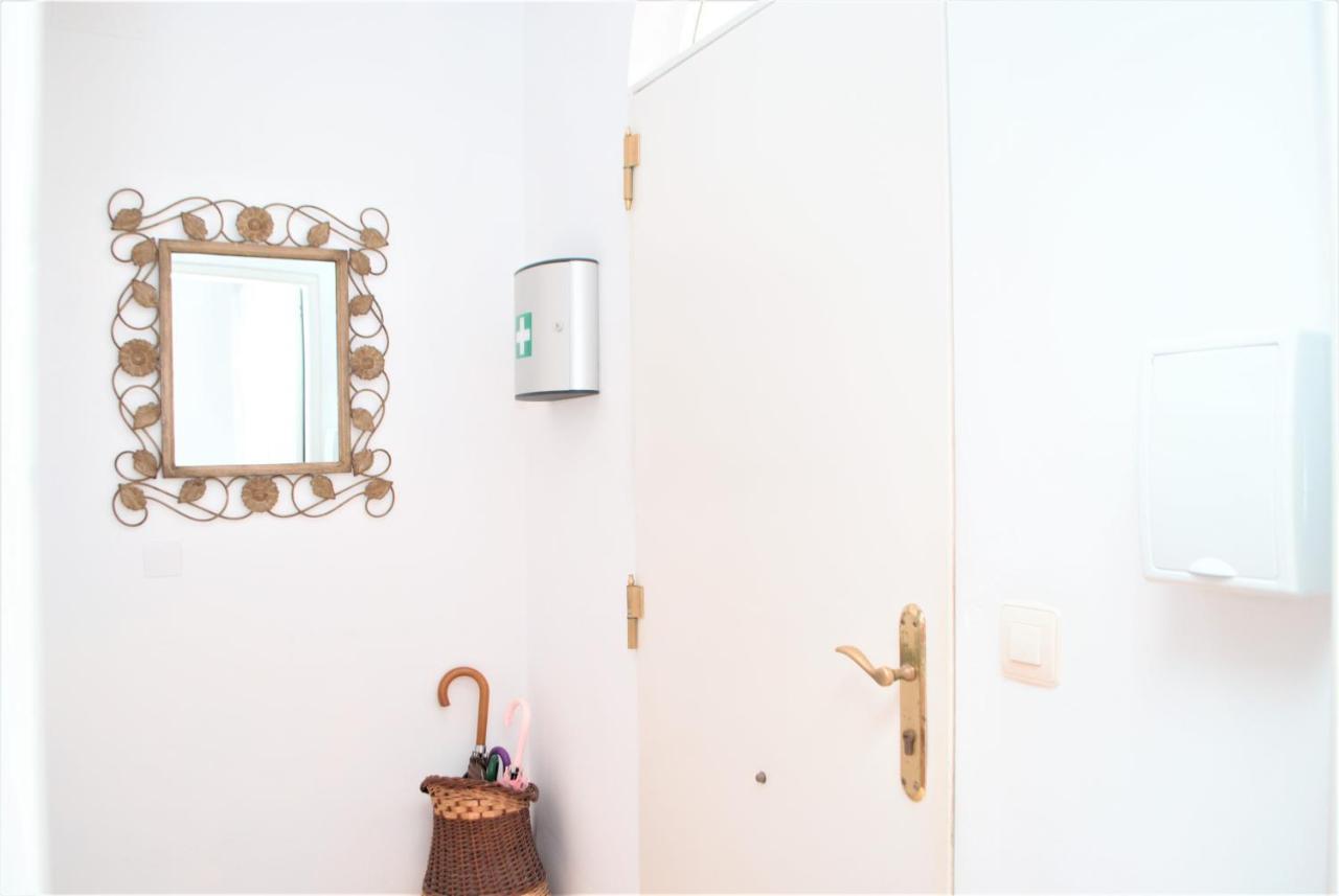 Apartamento Veronica H Malaga Bagian luar foto