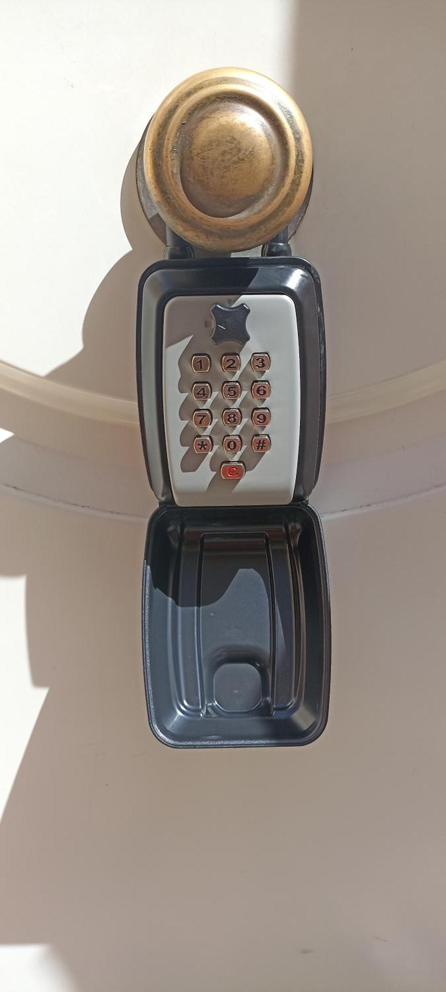 Apartamento Veronica H Malaga Bagian luar foto
