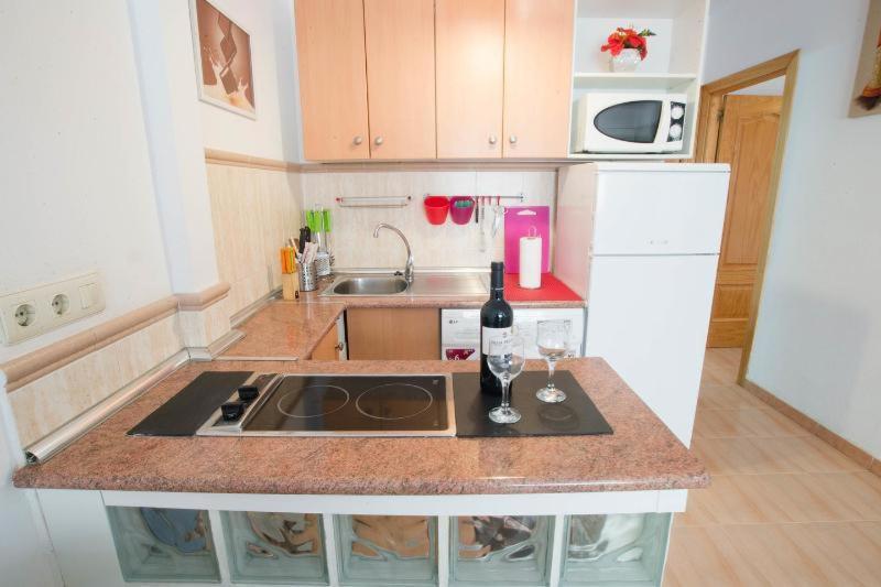Apartamento Veronica H Malaga Bagian luar foto